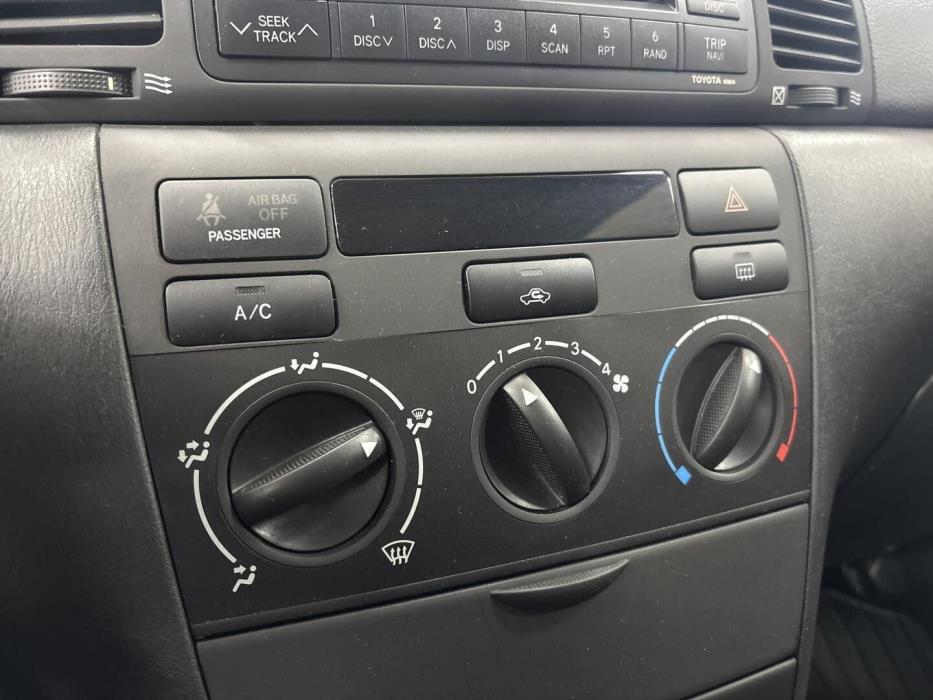 TOYOTA Corolla 2005