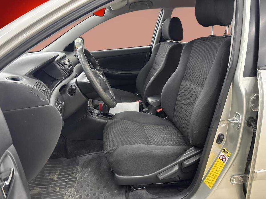 TOYOTA Corolla 2005