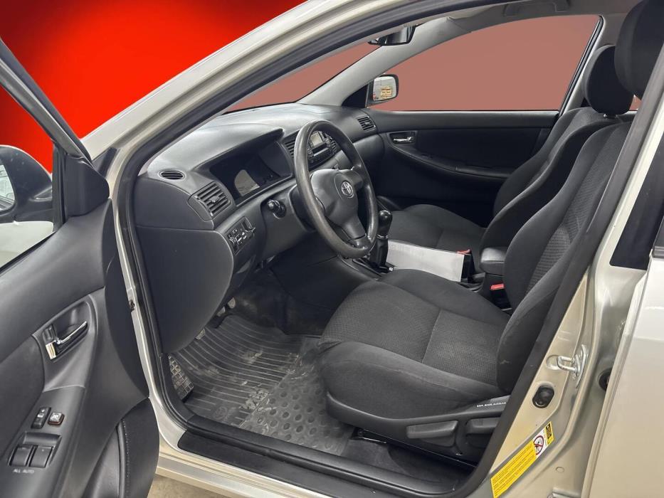 TOYOTA Corolla 2005