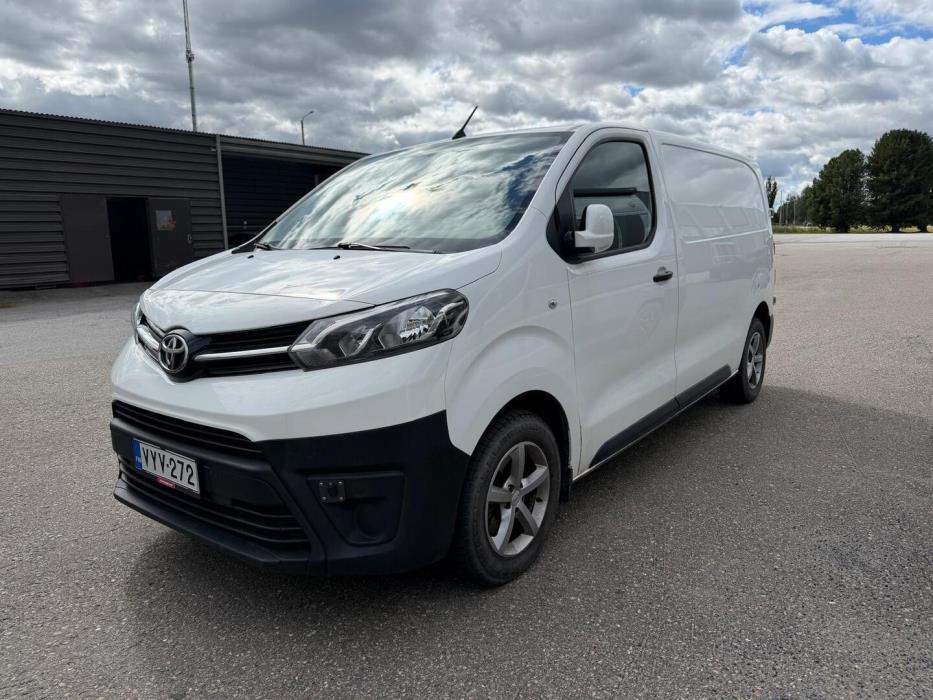 TOYOTA Proace 2016