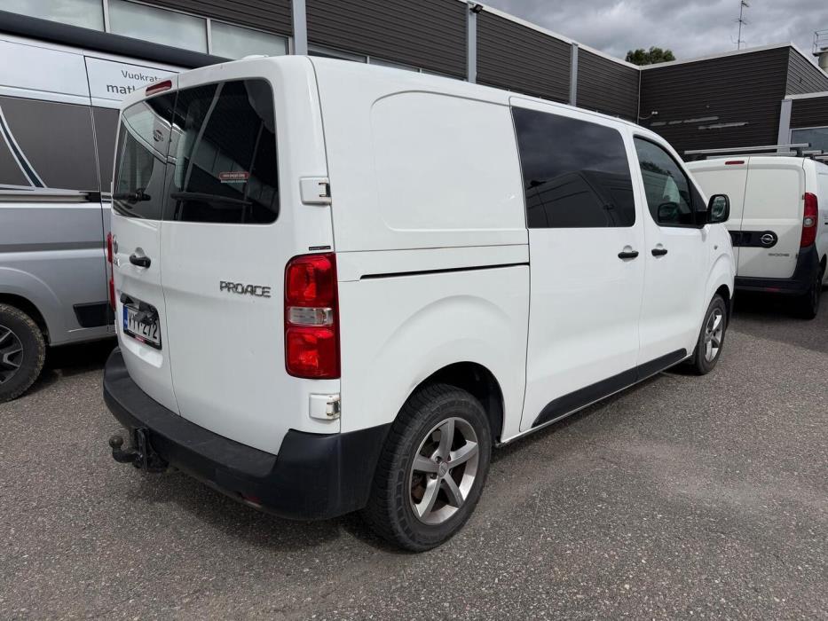 TOYOTA Proace 2016