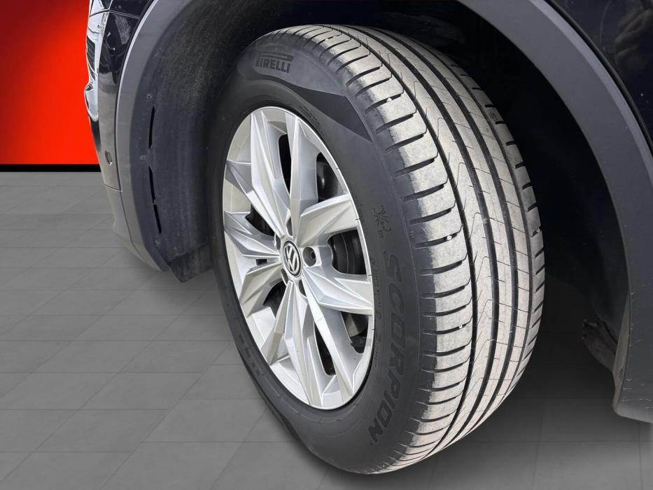 VOLKSWAGEN Tiguan 2020