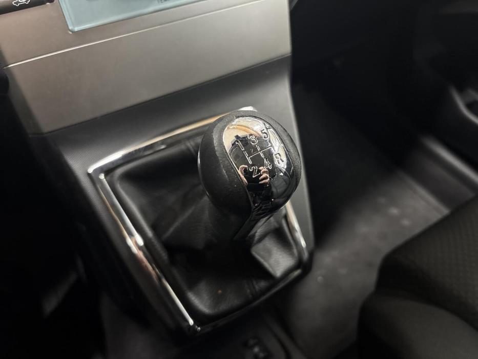 TOYOTA Corolla Verso 2006