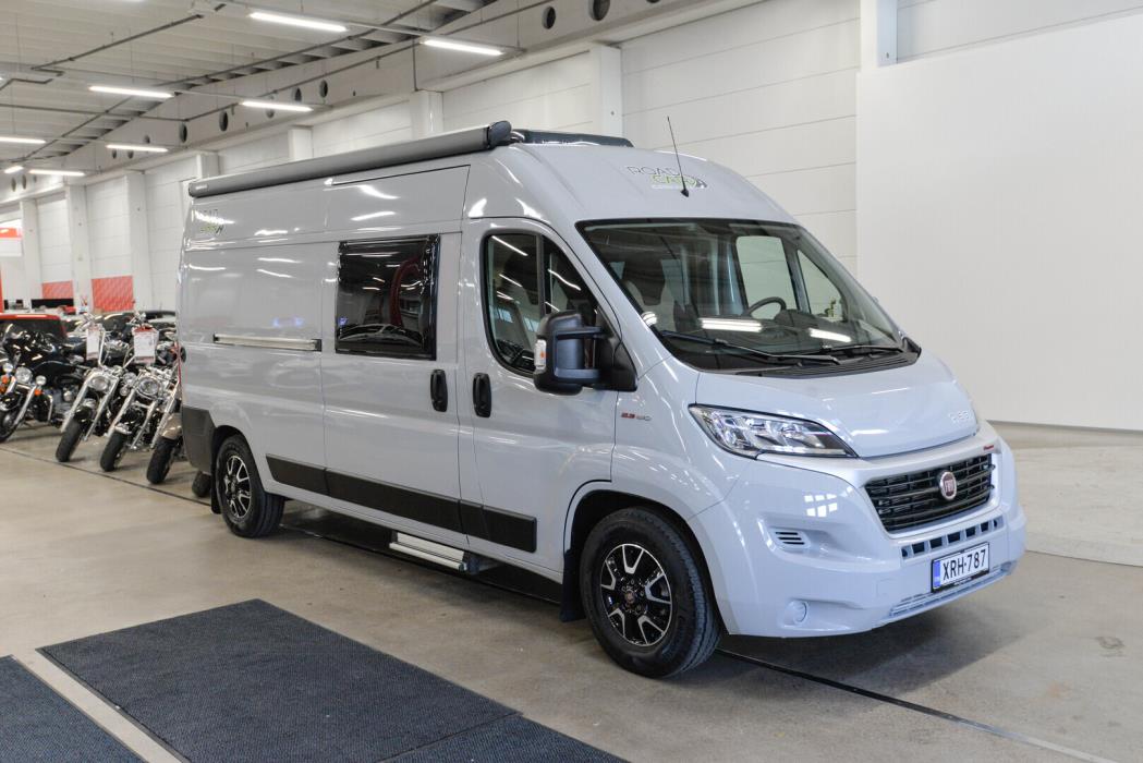 ROADCAR VAN R 601 2020