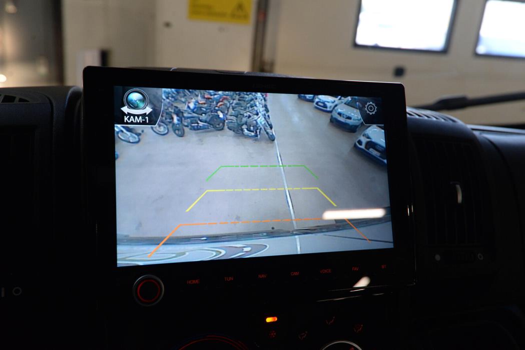 ROADCAR VAN R 601 2020