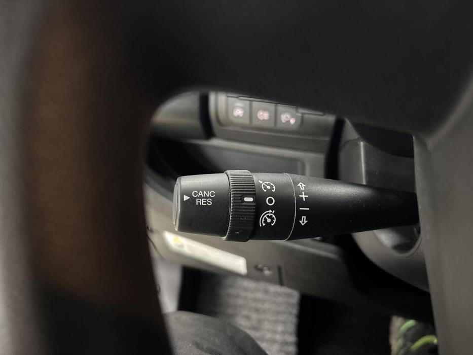 ROADCAR VAN R 601 2020