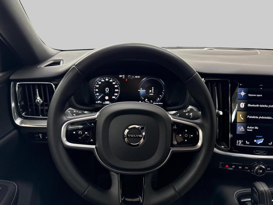 VOLVO V60 2021