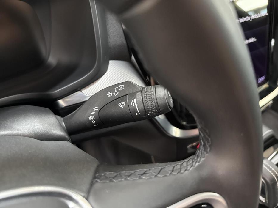 VOLVO V60 2021
