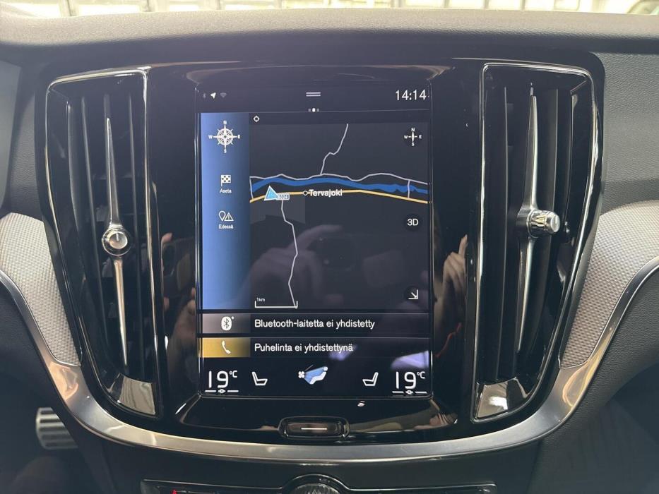 VOLVO V60 2021