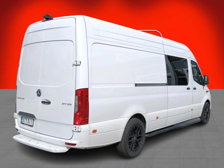 MERCEDES-BENZ Sprinter 2025