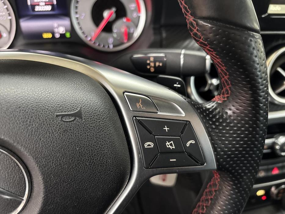 MERCEDES-BENZ A 2014