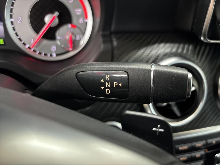 MERCEDES-BENZ A 2014