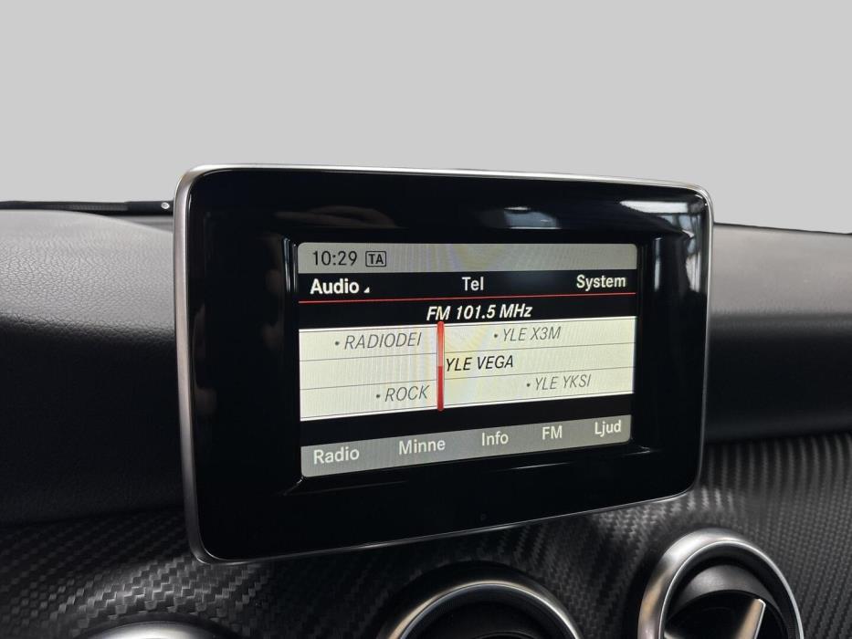 MERCEDES-BENZ A 2014