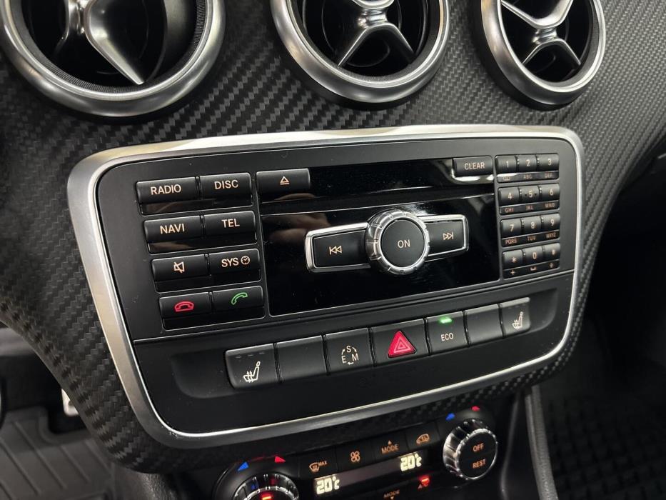 MERCEDES-BENZ A 2014