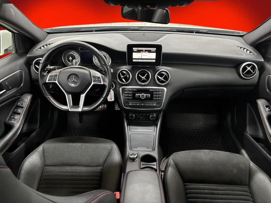 MERCEDES-BENZ A 2014
