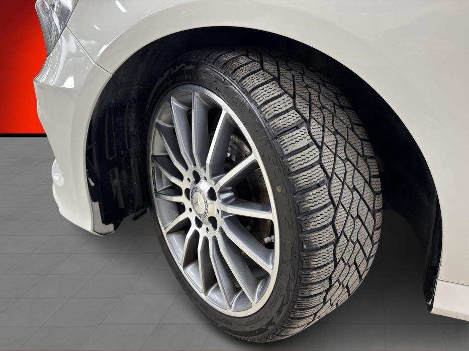 MERCEDES-BENZ A 2014
