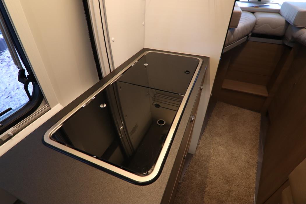 ADRIA TWIN 640 SL 2019