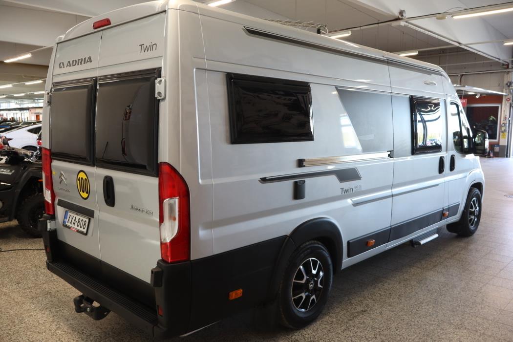 ADRIA TWIN 640 SL 2019