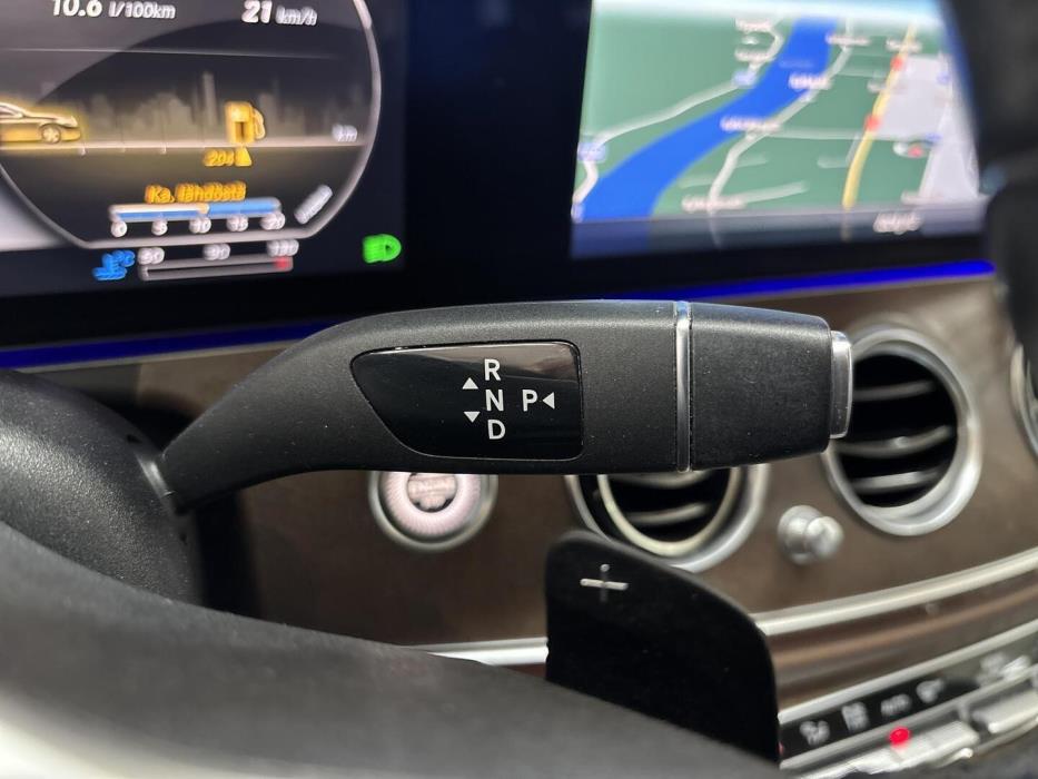 MERCEDES-BENZ E 2020