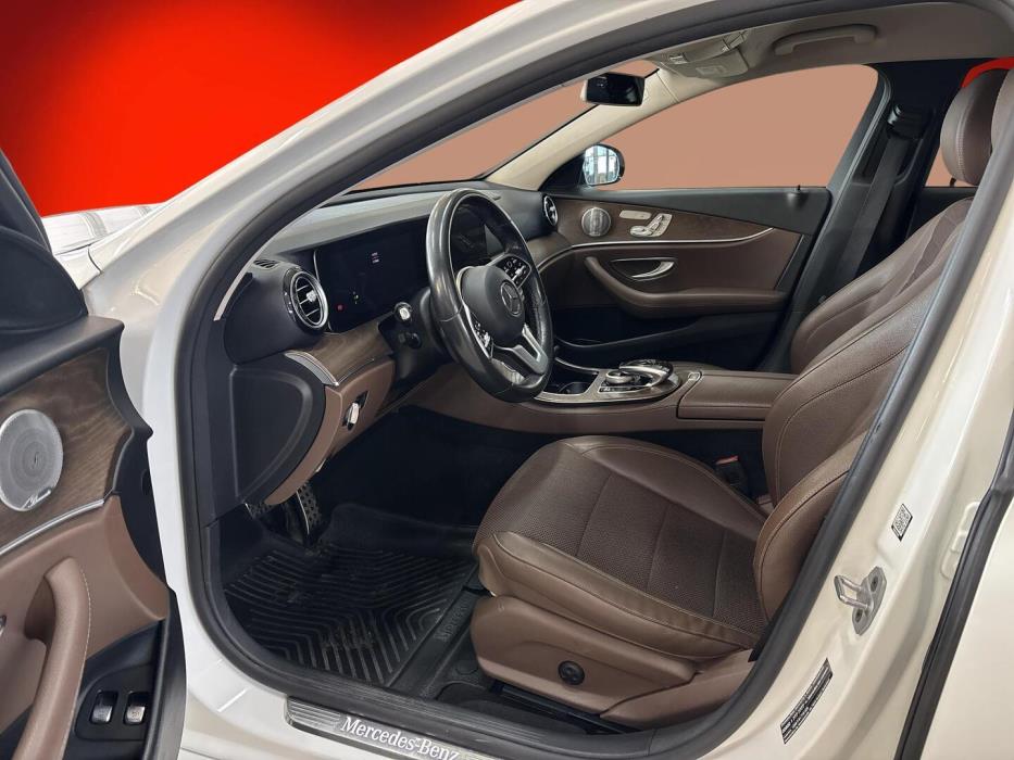 MERCEDES-BENZ E 2020