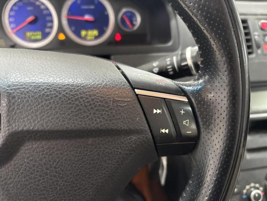 VOLVO XC90 2011