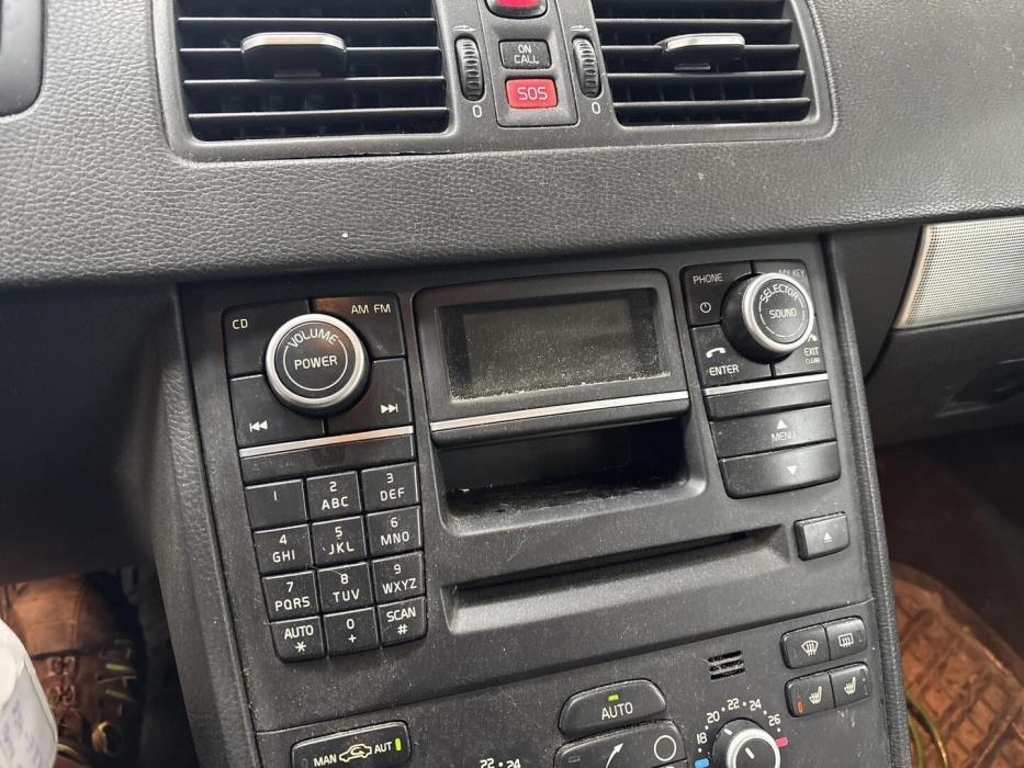 VOLVO XC90 2011