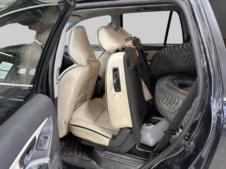 VOLVO XC90 2011