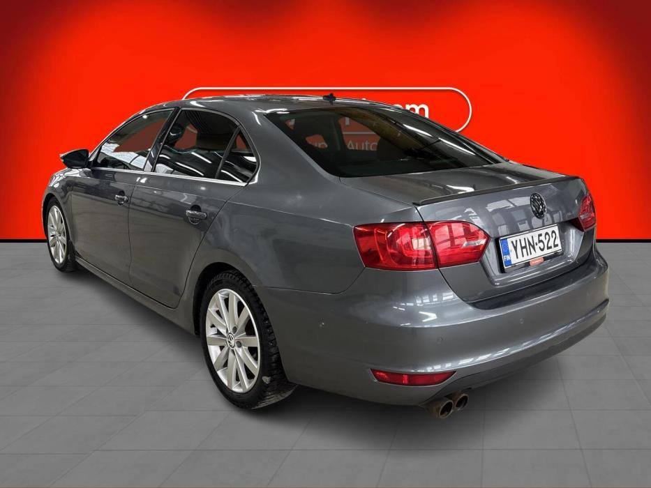 VOLKSWAGEN Jetta 2011