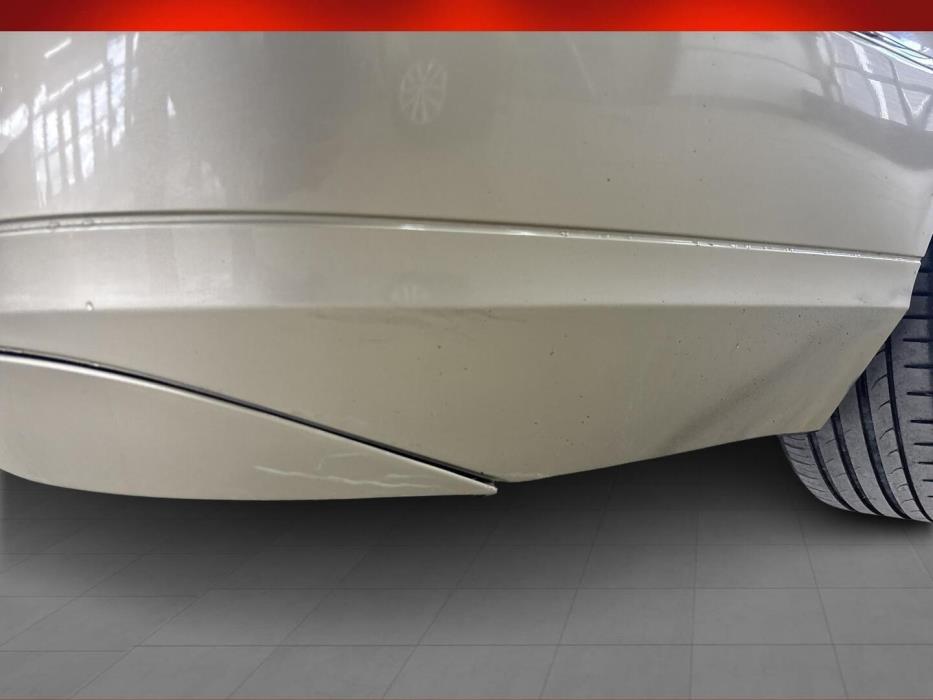 MERCEDES-BENZ E 2011