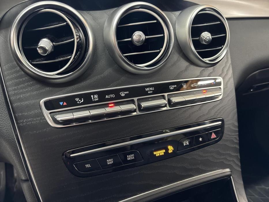MERCEDES-BENZ GLC 2022