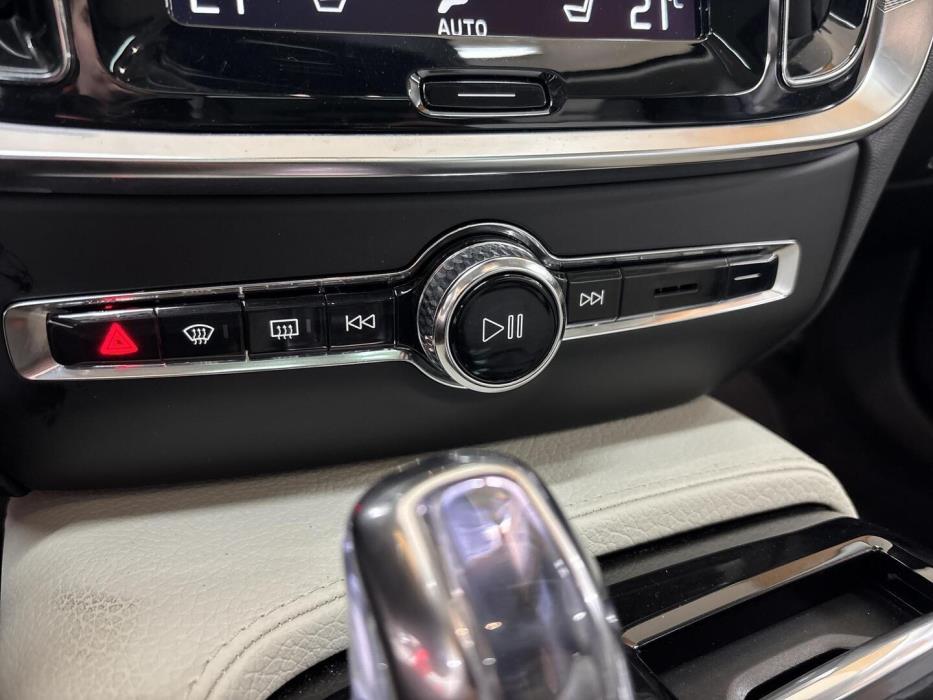 VOLVO V60 2019