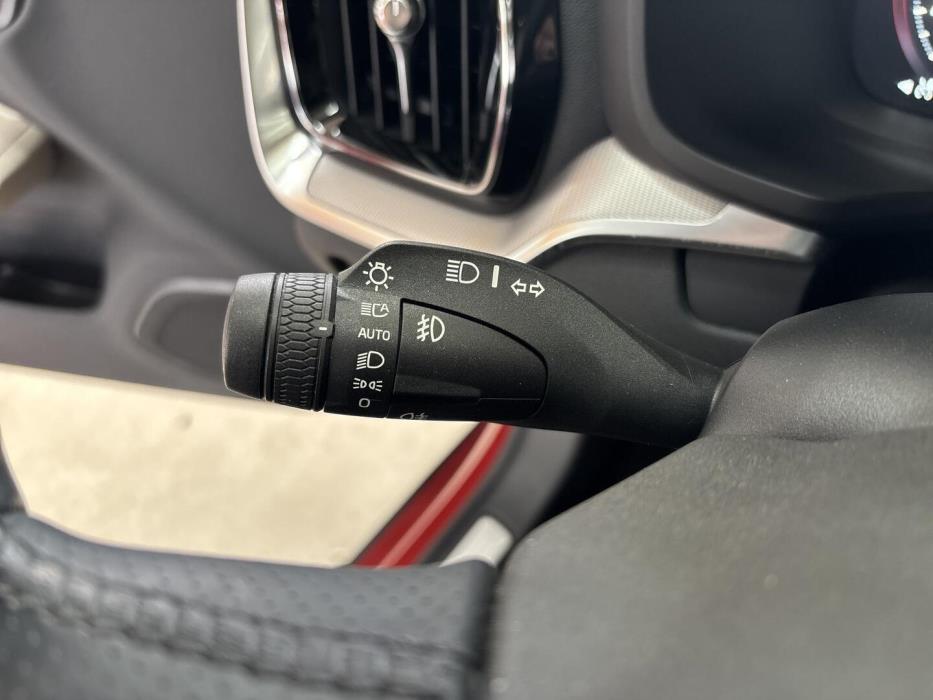 VOLVO V60 2019