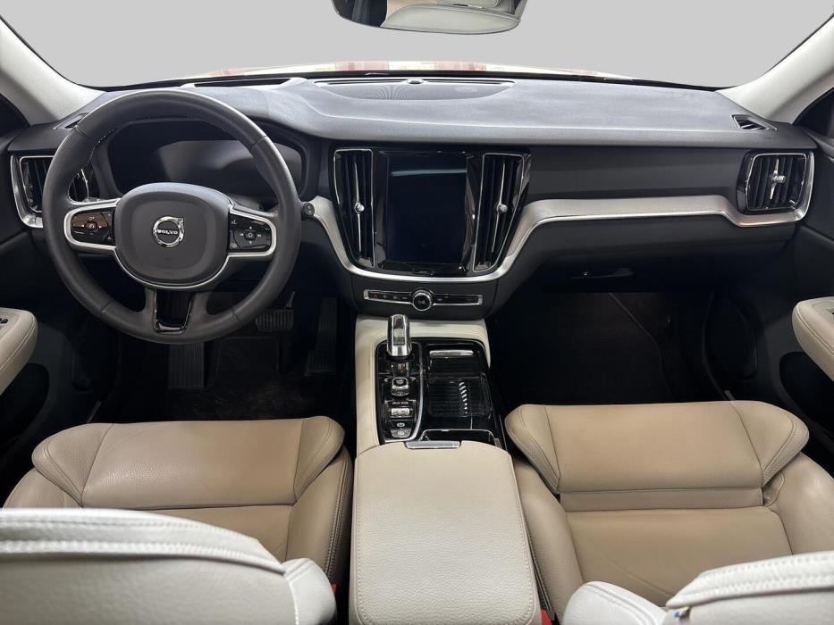 VOLVO V60 2019