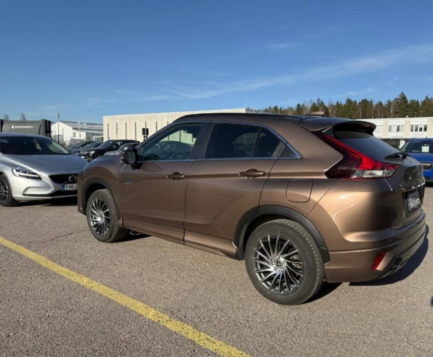 MITSUBISHI Eclipse Cross 2022