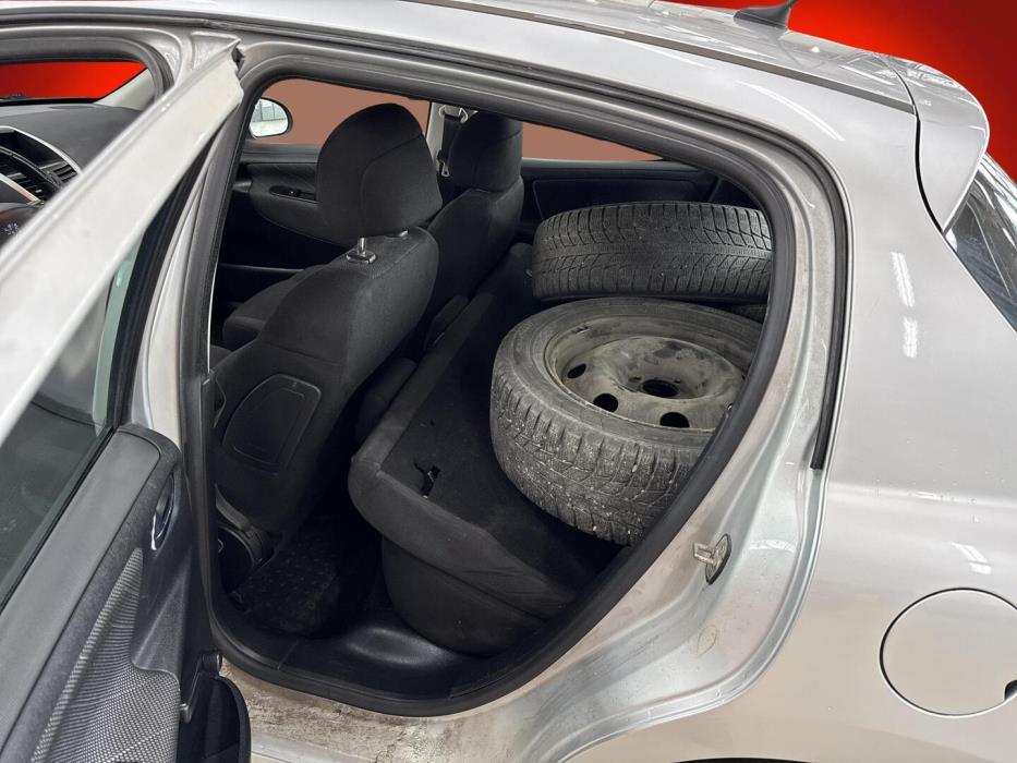 PEUGEOT 207 2007
