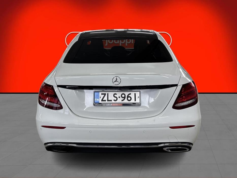 MERCEDES-BENZ E 2017