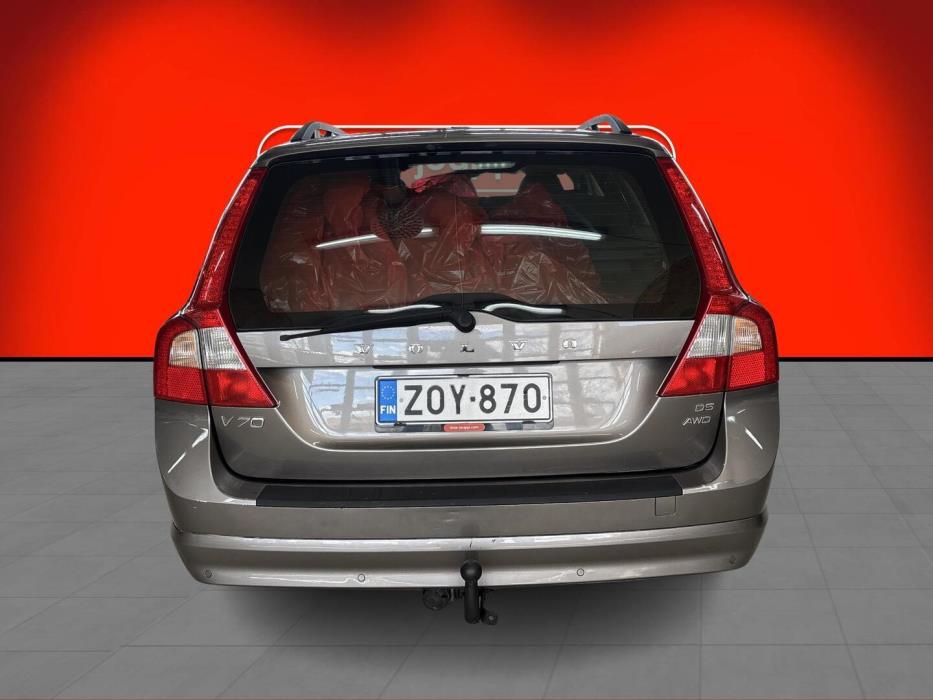 VOLVO V70 2008