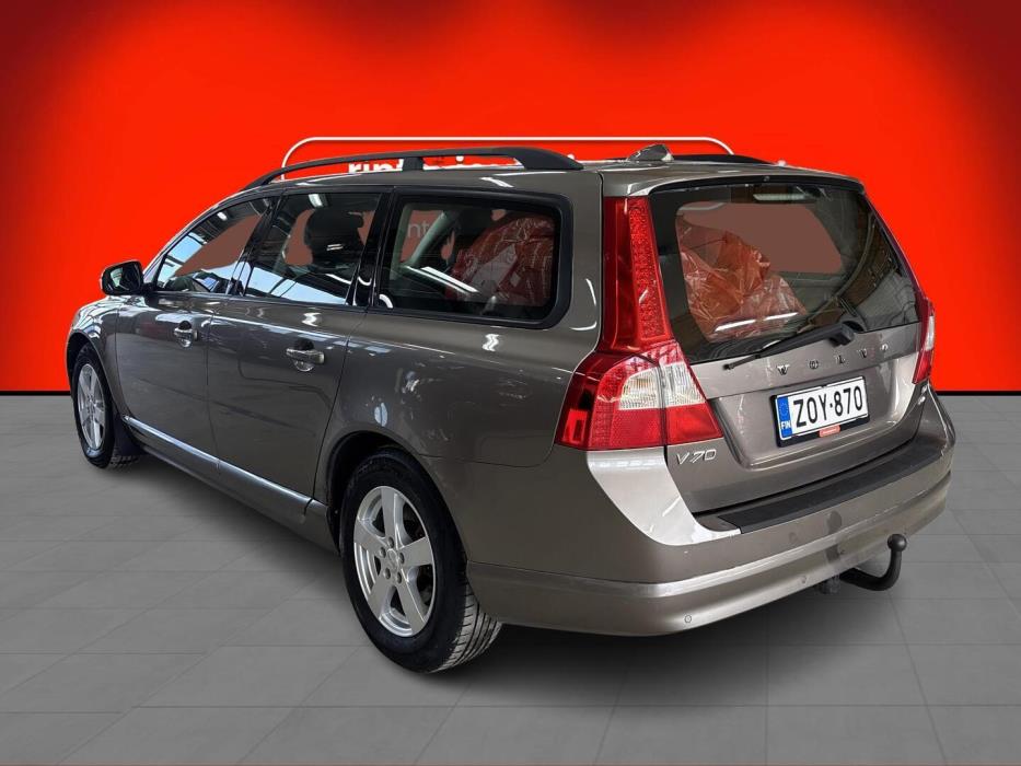 VOLVO V70 2008