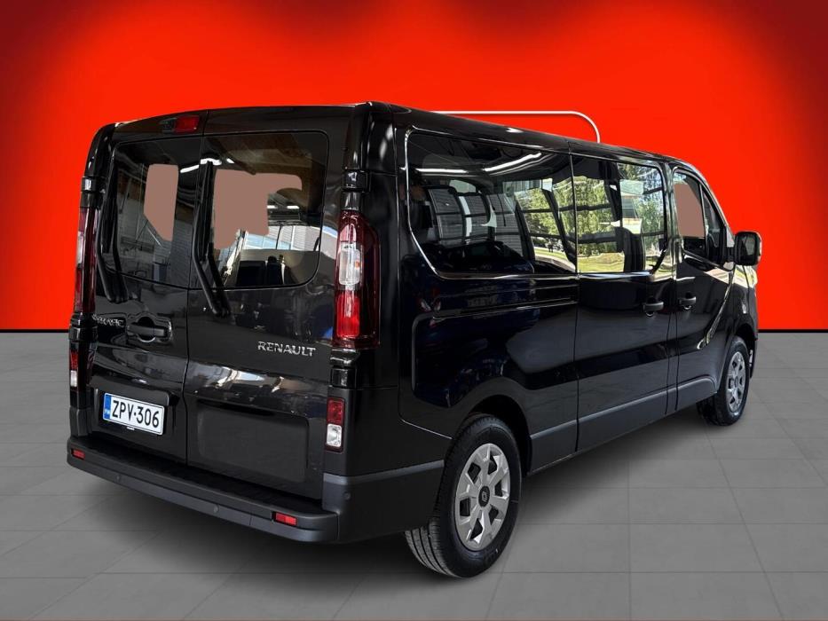 RENAULT Trafic Combi 2025