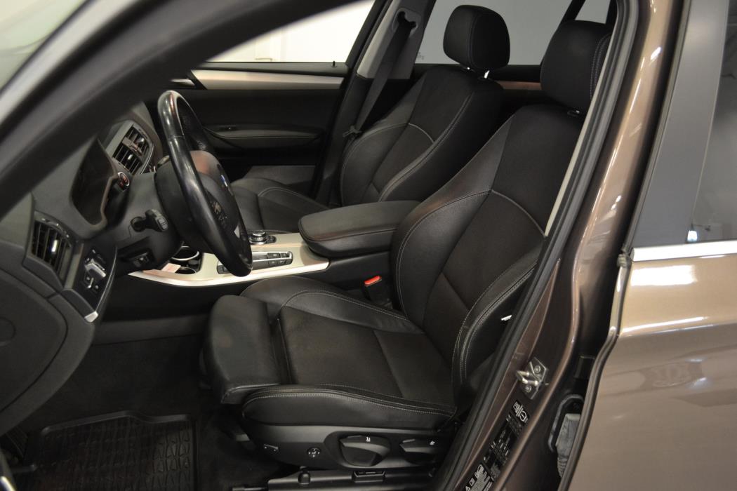 BMW X3 2011
