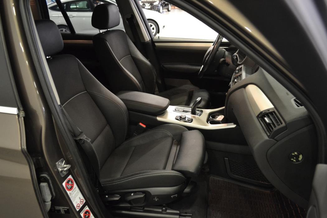 BMW X3 2011