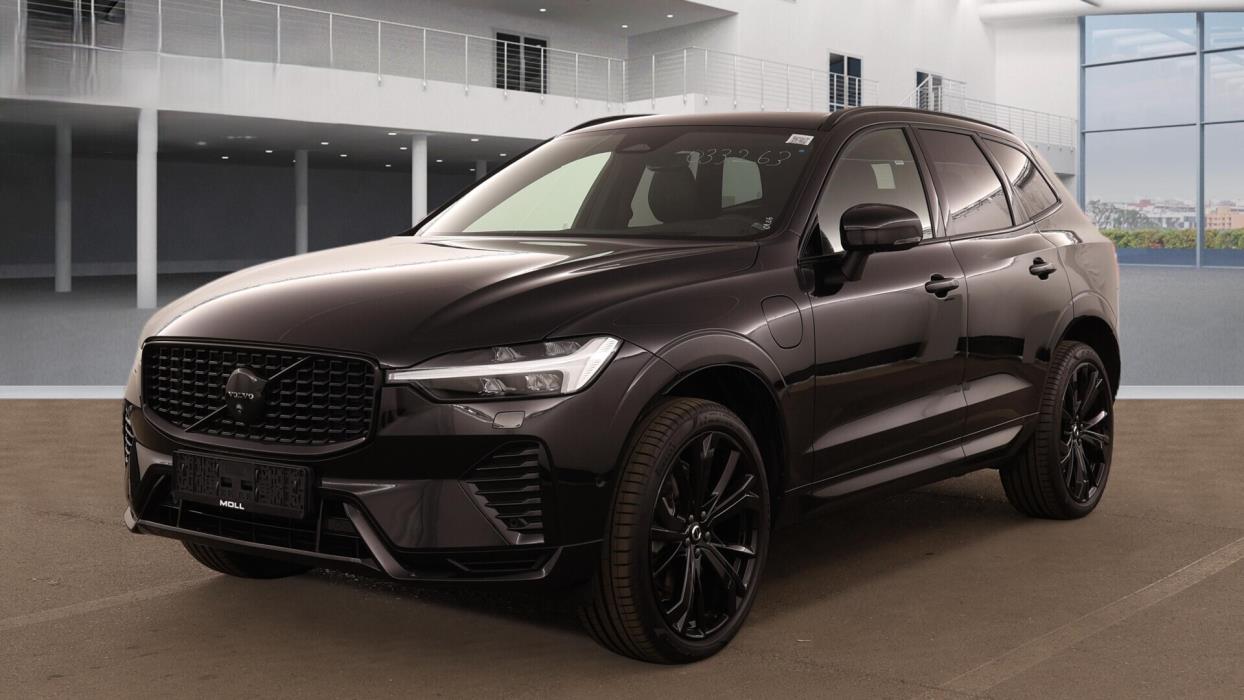 VOLVO XC60 2025