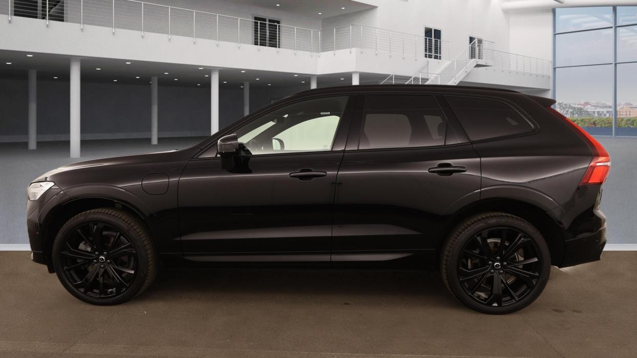 VOLVO XC60 2025
