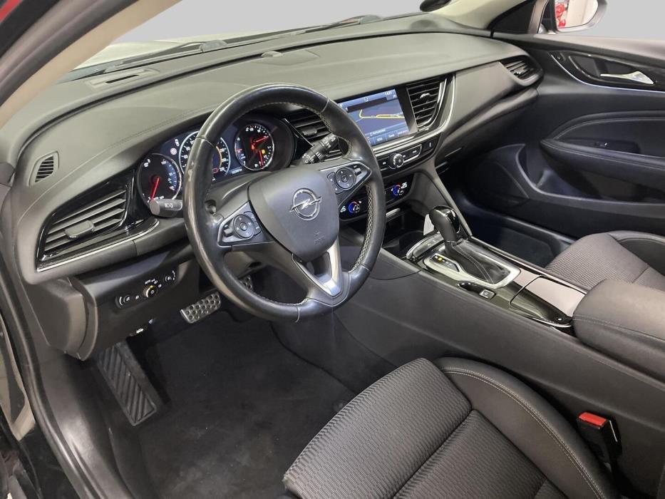 OPEL INSIGNIA 2018