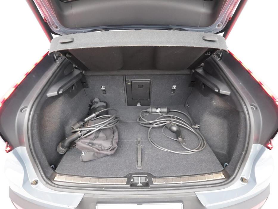 VOLVO C40 2022