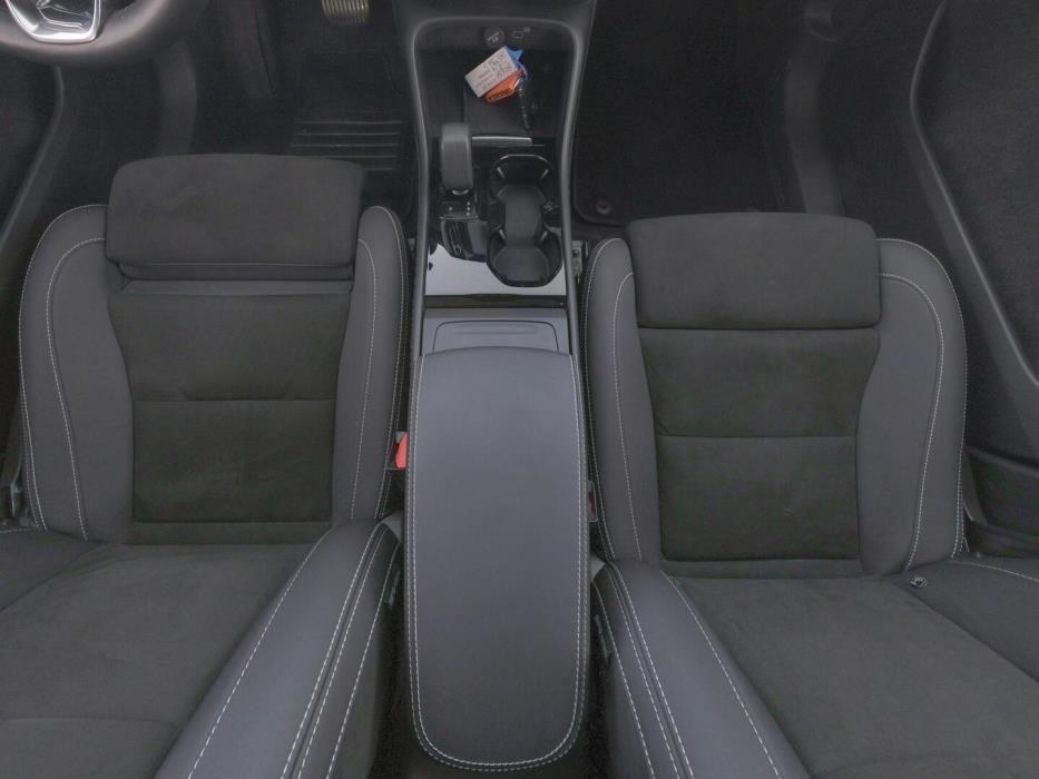 VOLVO C40 2022