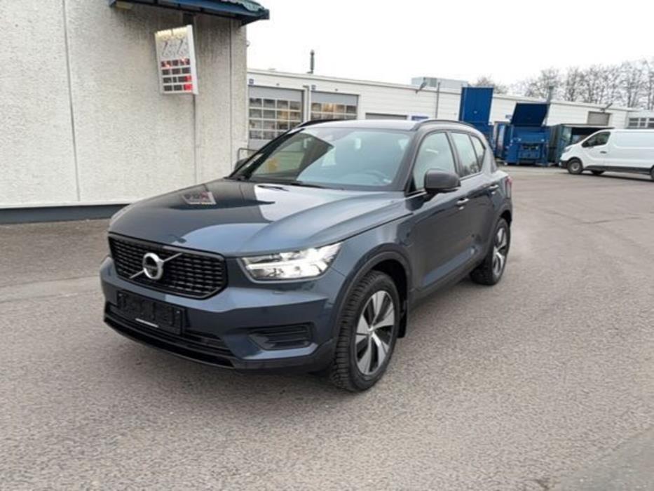 VOLVO XC40 2022