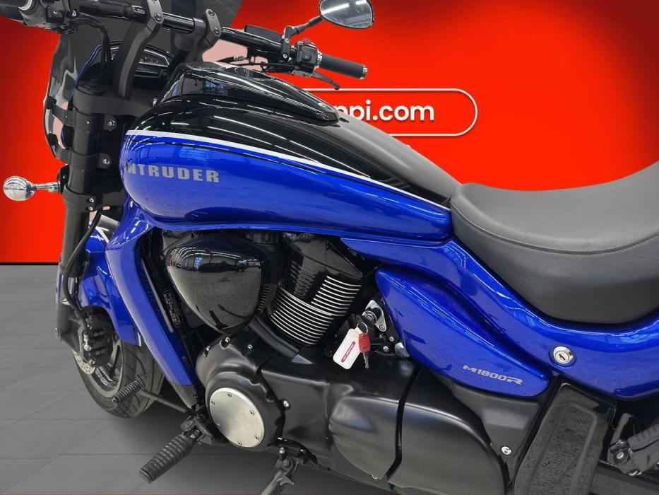 SUZUKI INTRUDER 2017