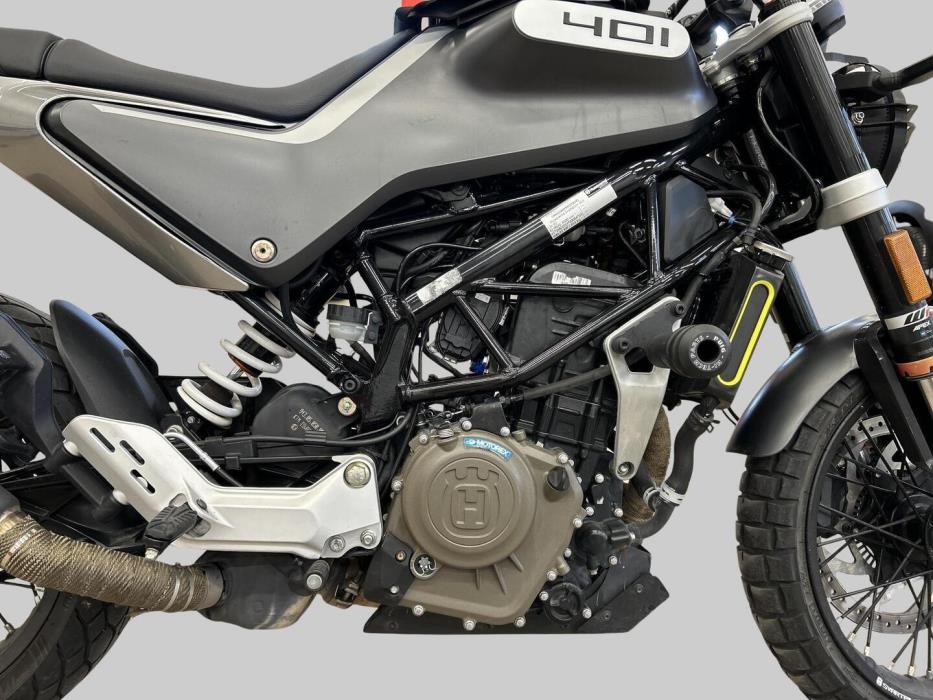 HUSQVARNA SVARTPILEN 2021