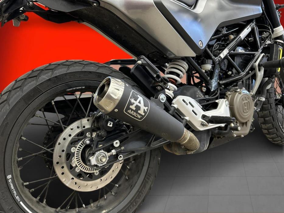 HUSQVARNA SVARTPILEN 2021